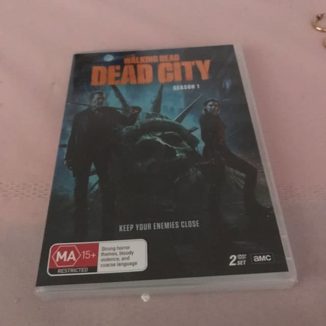 Walking Dead Dead City Brand New DVD Set, CDs & DVDs