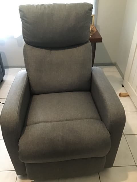 Cappadona 2025 manual recliner