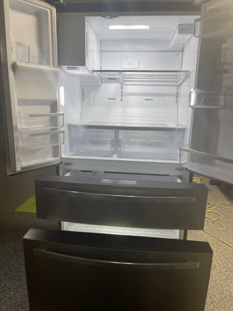 westinghouse 681l french door fridge whe6874sa