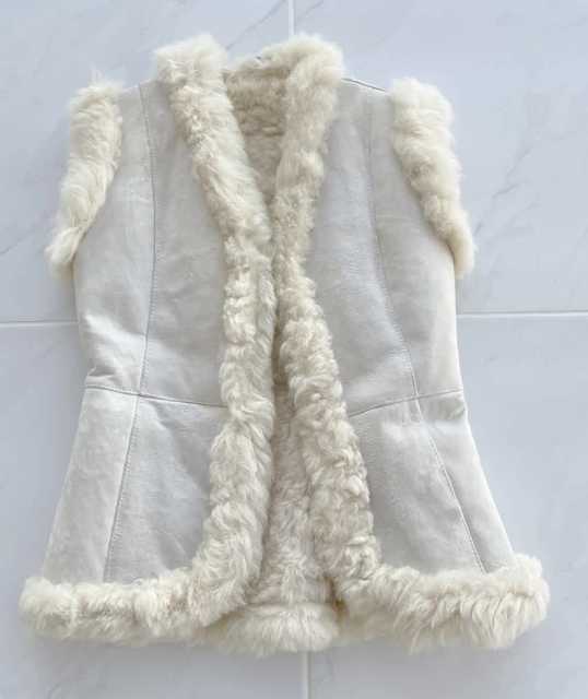 Beautiful sheepskin warming vest of a high quality for sale Other