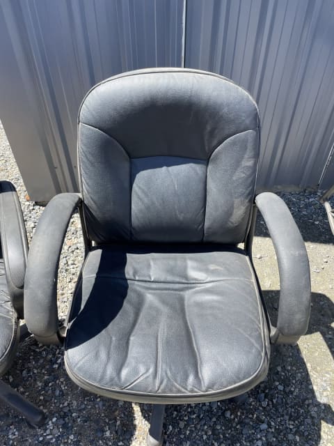 free desk chairs near me