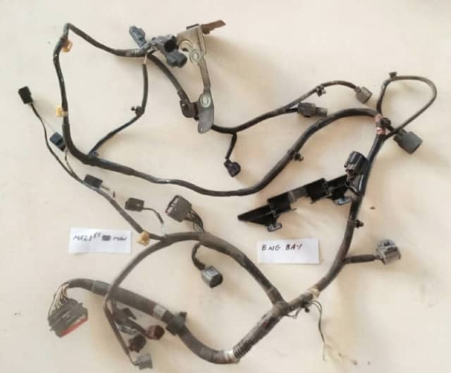 Wrecking '04 Mazda3 BK Wiring harnesses Engine Bay | Engine, Engine ...