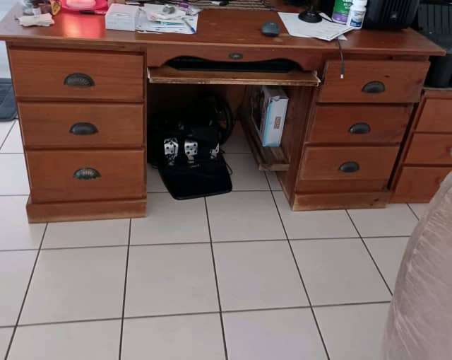 Computer desk solid timber Desks Gumtree Australia Cairns City