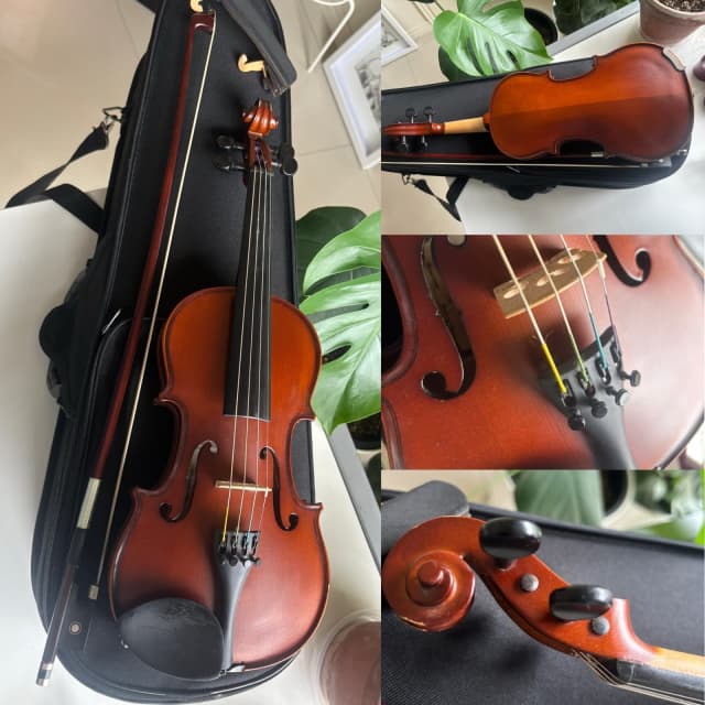 As New Enrico Student Plus 1/4 Violin, Bow, Shoulder Rest and Bag