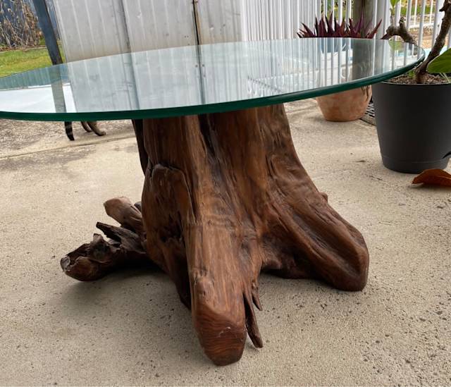 genuine tree trunk coffee table x 2 tabletops Coffee Tables
