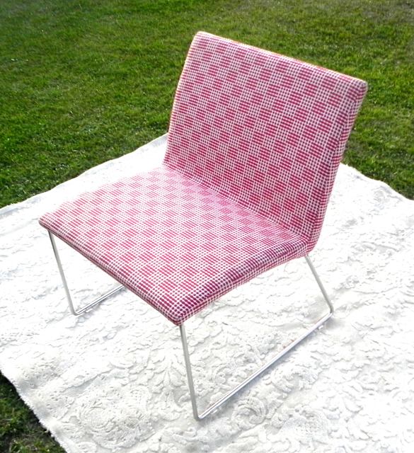 Mid Century Modern Large Seat Chair With Chrome Legs Office Chairs