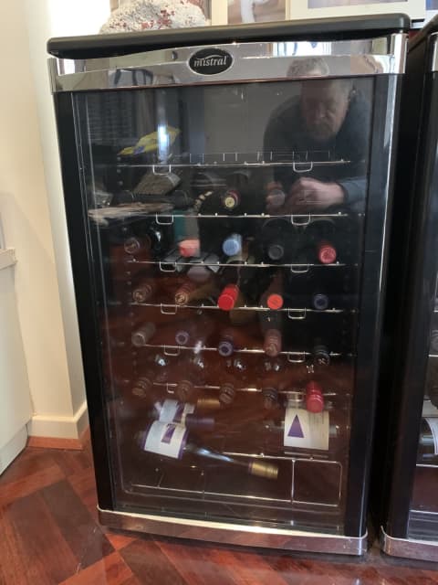 gumtree wine fridge