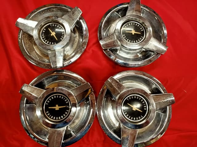 Ford Thunderbird Wire Wheel Spinners 