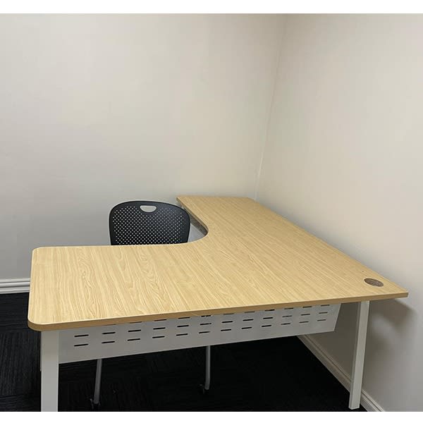 Our Price 180 RRP 800 Corner desk , office desk , manager desk