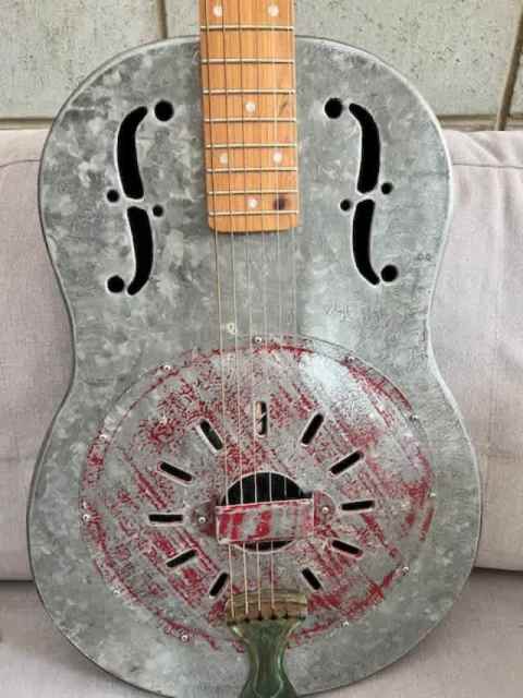 Donmo Hand Made Resonator Guitar - round neck - Guitars & Amps in ...