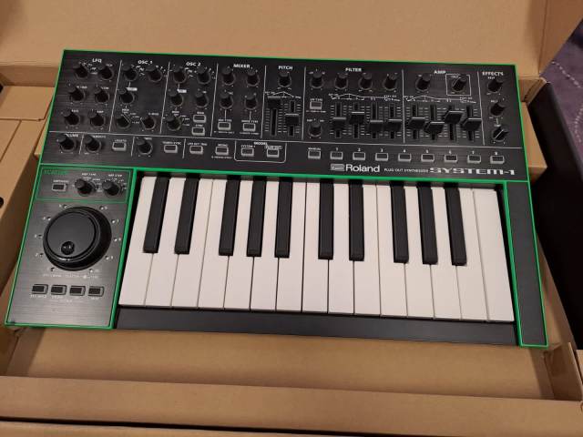 ROLAND AIRA SYSTEM ONE SYNTH | Keyboards & Pianos | Gumtree Australia ...