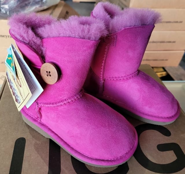 pink plastic uggs