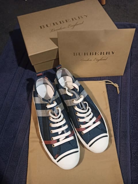 Burberry shop shoes gumtree