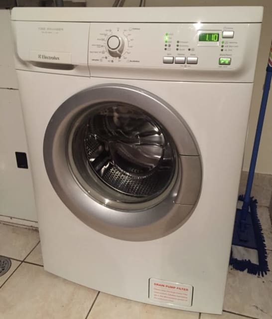 Electrolux 8Kg front loader washing machine, can deliver Washing