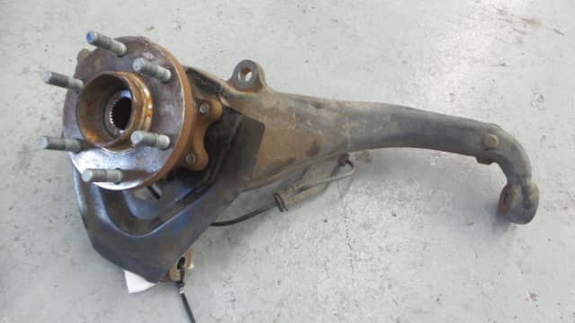 2012 NISSAN NAVARA 2.5L AUTO DIESEL RH FRONT HUB ASSY | Auto Body parts ...