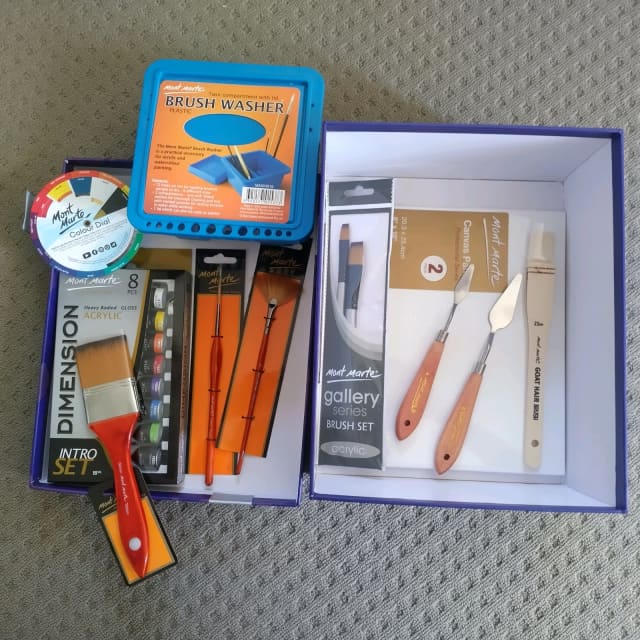 MONTMARTRE ARTIST 12 Piece Gift BoxSet with Free Easel Art Gumtree Australia Brisbane North