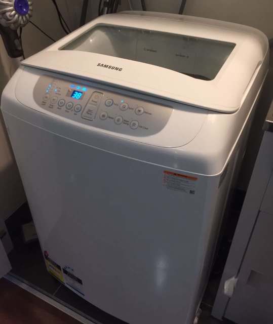 Samsung 6.5Kg top loader washing machine, can deliver Washing
