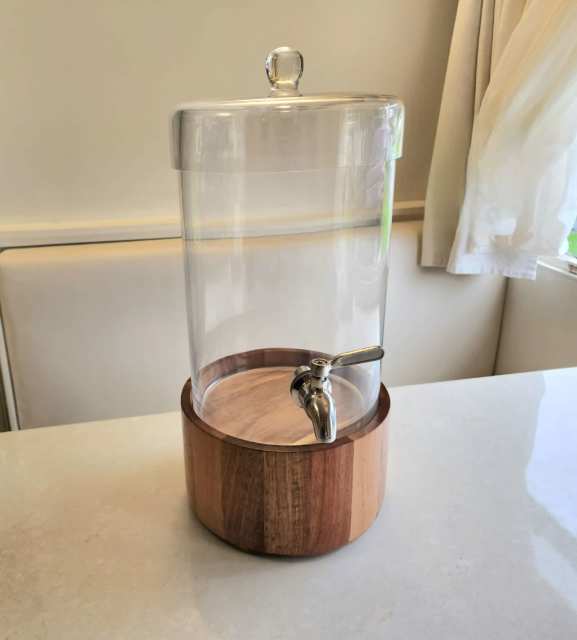 GLASS & WOOD BEVERAGE , WATER , JUICE DISPENSER Other Kitchen