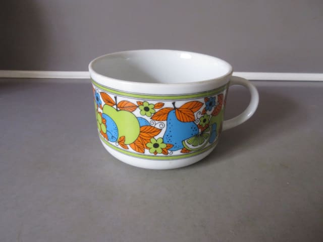 RETRO 1960S JAPANESE COLOURED FRUITS PRINT BONE CHINA SOUP MUG ...