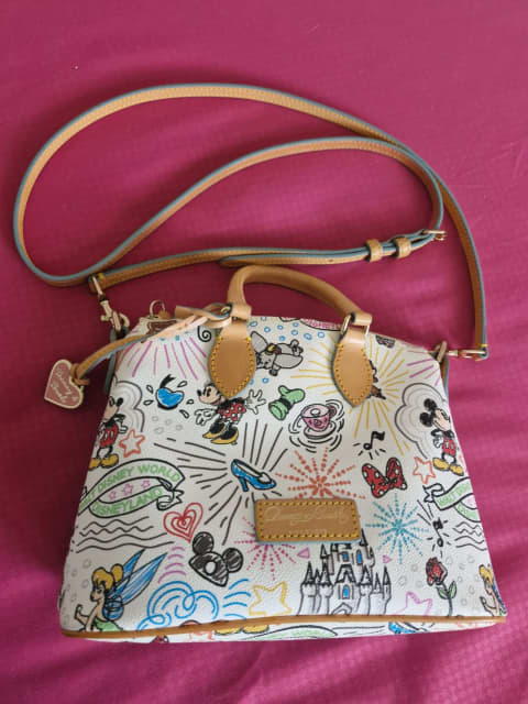 Dooney and best sale bourke disney australia