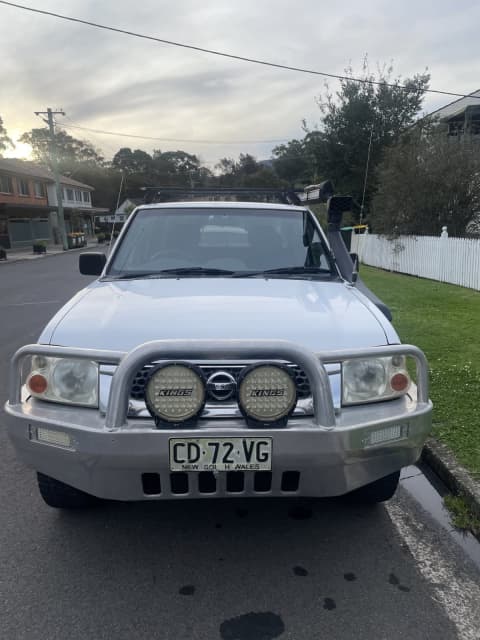 2002 Nissan Navara St-r (4x4) 5 Sp Manual Dual Cab P/up | Cars, Vans ...