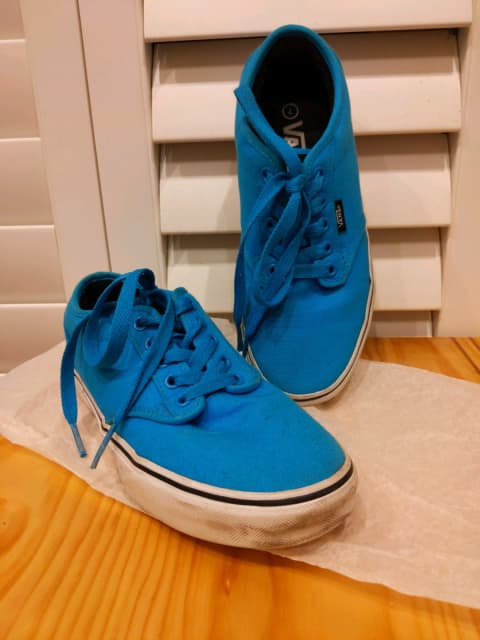 blue vans black laces