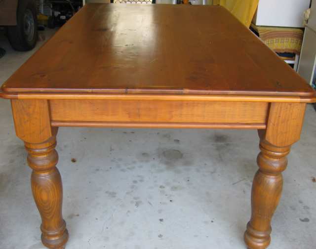 Large MultiUse solid timber table Dining Tables in Wavell Heights