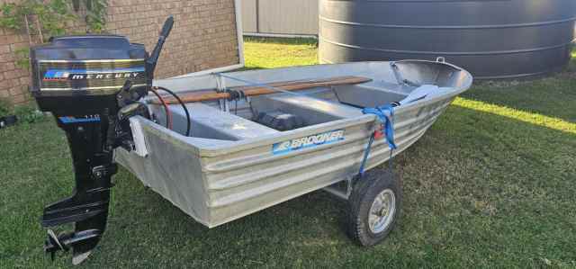 tinnie 4 person aluminium boat | Tinnies & Dinghies | Gumtree Australia ...