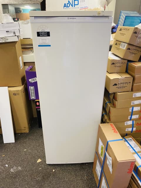 westinghouse 175l upright freezer