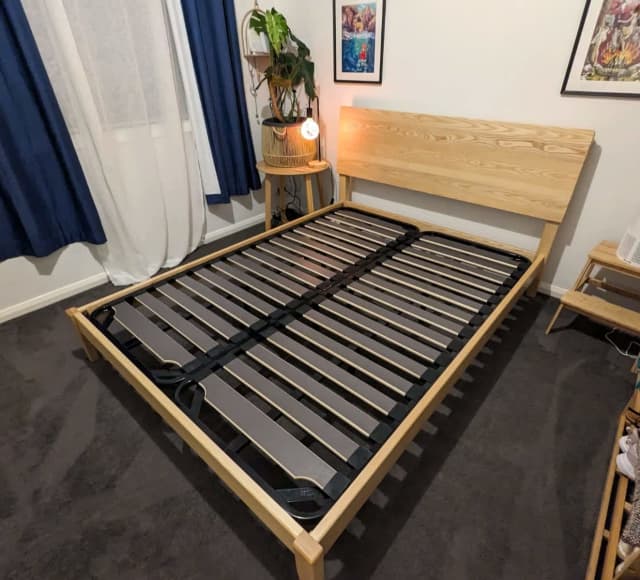 Ecosa Queen Rise Bed Frame 300 ono Glenroy Beds Gumtree Australia