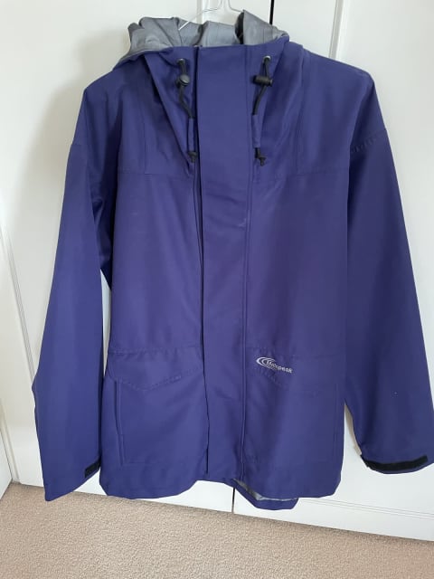 Men’s medium rainproof jacket | Camping & Hiking | Gumtree Australia ...