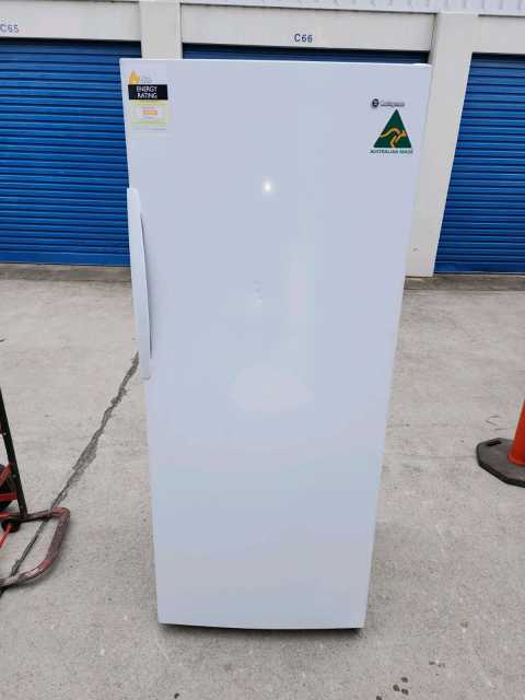 westinghouse 430 litre fridge