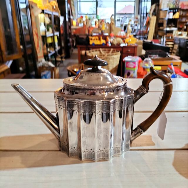 Antique 1816 solid silver teapot from London/ England Antiques Gumtree Australia