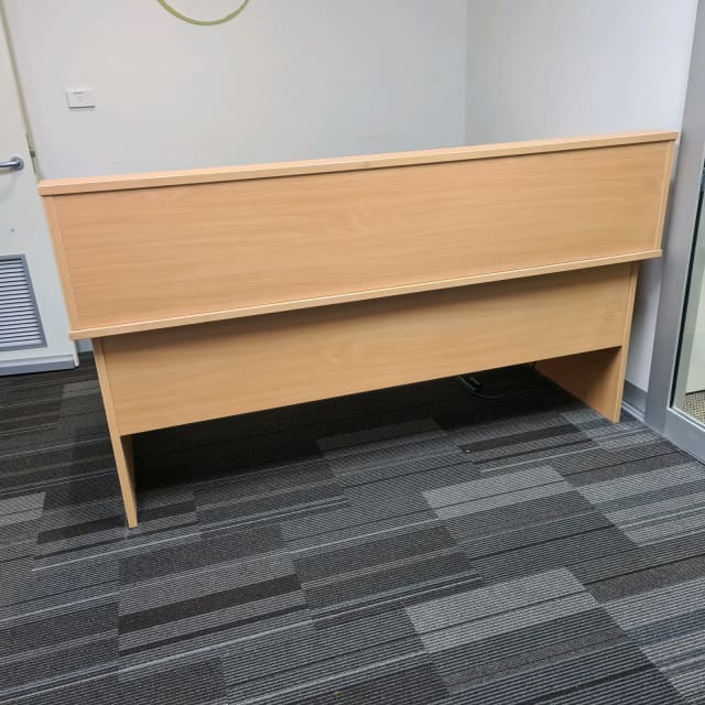 Reception desk for 1 or 2 receptionists Desks Gumtree Australia