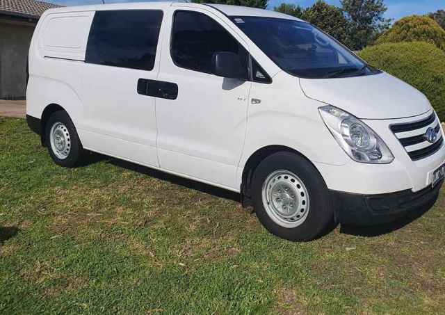 2011 HYUNDAI iLOAD CREW 5 SP AUTOMATIC 4D VAN | Cars, Vans & Utes ...