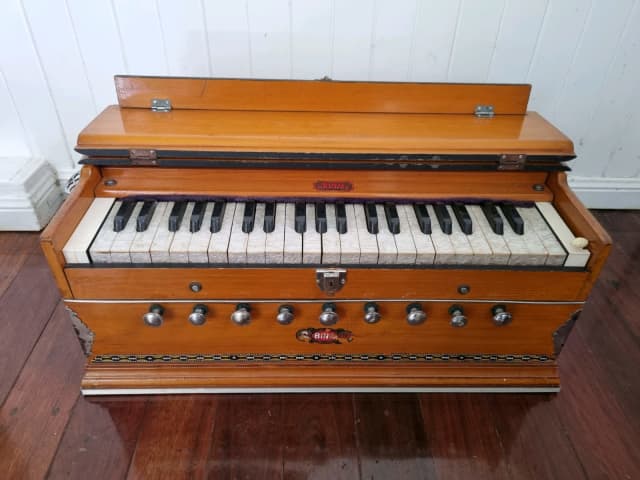 Gumtree harmonium online