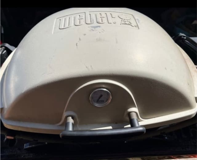 PENDING er BBQ in working condition comes extra hot plates BBQ