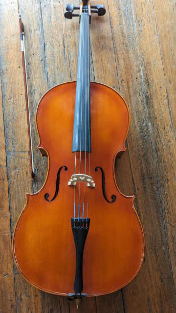 Cello. Eastman VC90 4/4 size Cello. Manufactured in 2006, excellent co ...