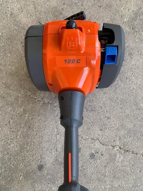 Husqvarna whipper deals snipper 122c