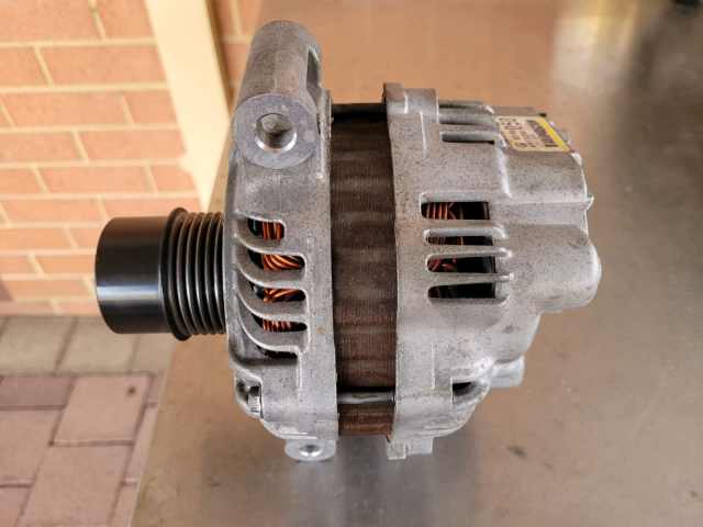 ve-commodore-alternator-engine-engine-parts-transmission-gumtree