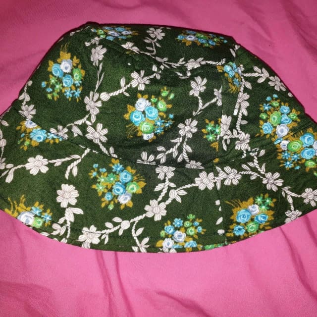 Amazing vintage floral bucket hat | Accessories | Gumtree Australia ...