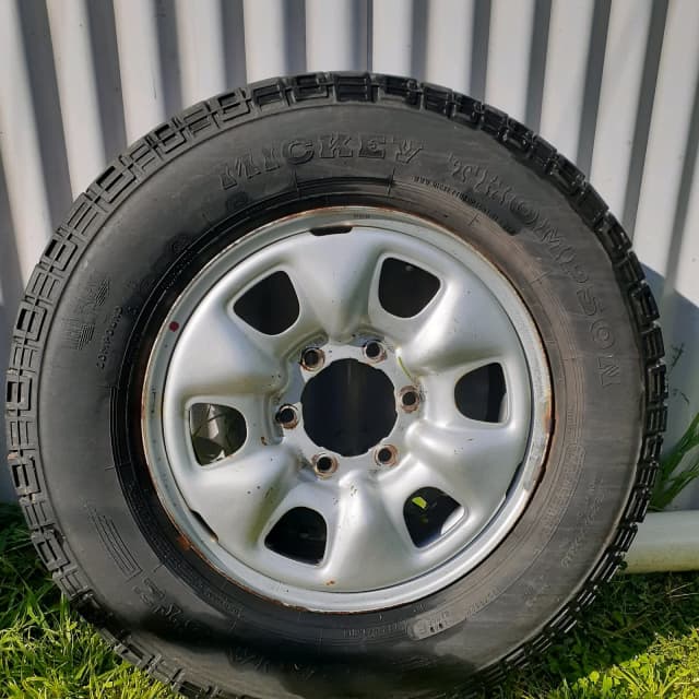 Toyota Land Cruiser original Steel Wheels with tyres Wheels, Tyres