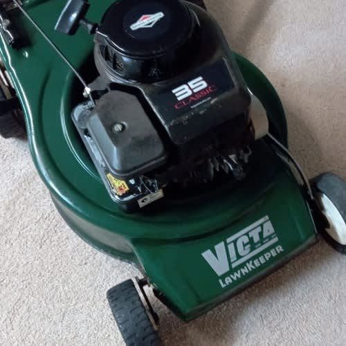 VICTA 4Stroke Briggs Stratton Lawn Mower with Catcher and Mulch plug