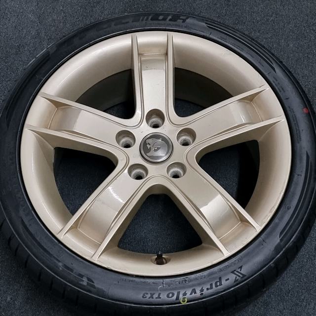 HSV CLUBSPORT R8 5 x WHEELS Wheels, Tyres & Rims Gumtree Australia
