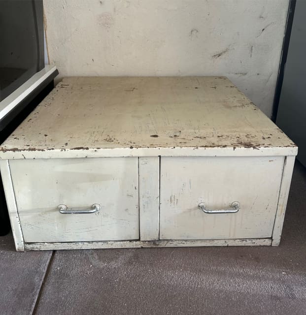 Heavy Duty Metal Tool Storage 2 draws Tool Storage & Benches