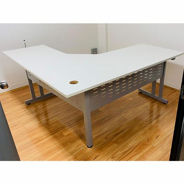 Our price 180 RRP 600 Office Corner Desk with privacy screen Desks