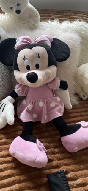 giant minnie mouse toy