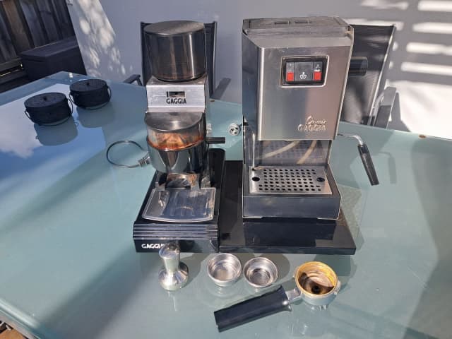 Gaggia Classic Coffee Machine & Grinder for Repair/Parts | Coffee ...