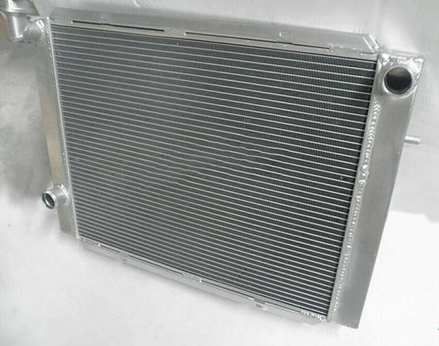 Aluminum Radiator Holden Commodore VB/VC/VH/VK V8 3Core 56mm MT 7985