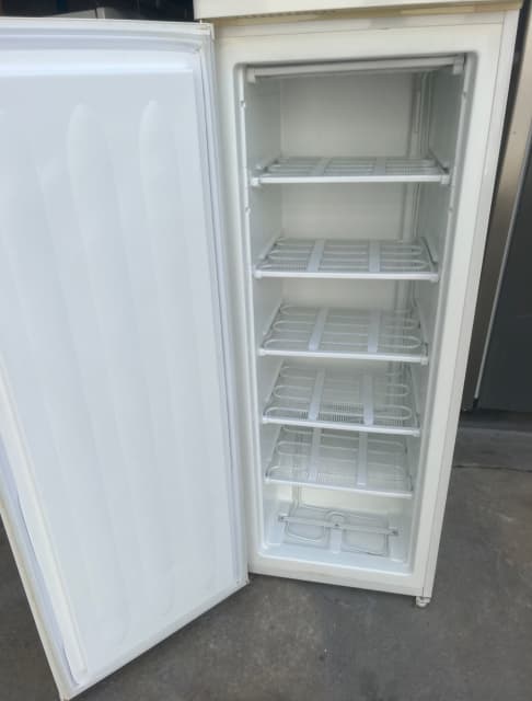 upright freezer gumtree